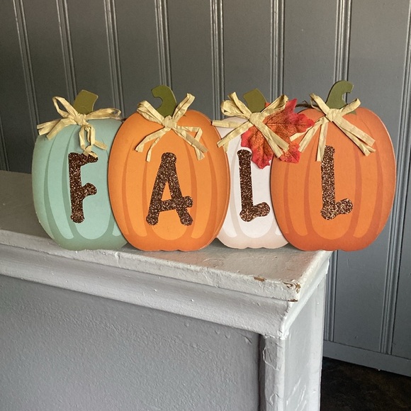 NWT- Beautiful Brown Glittered FALL Colorful Pumpkins Decoration Sign 🍁 - Picture 15 of 16